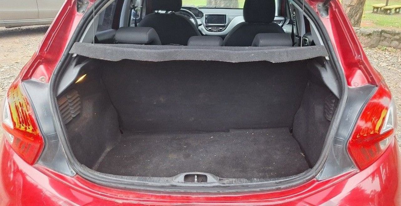 Peugeot 208 Usado en Tucumán, deRuedas