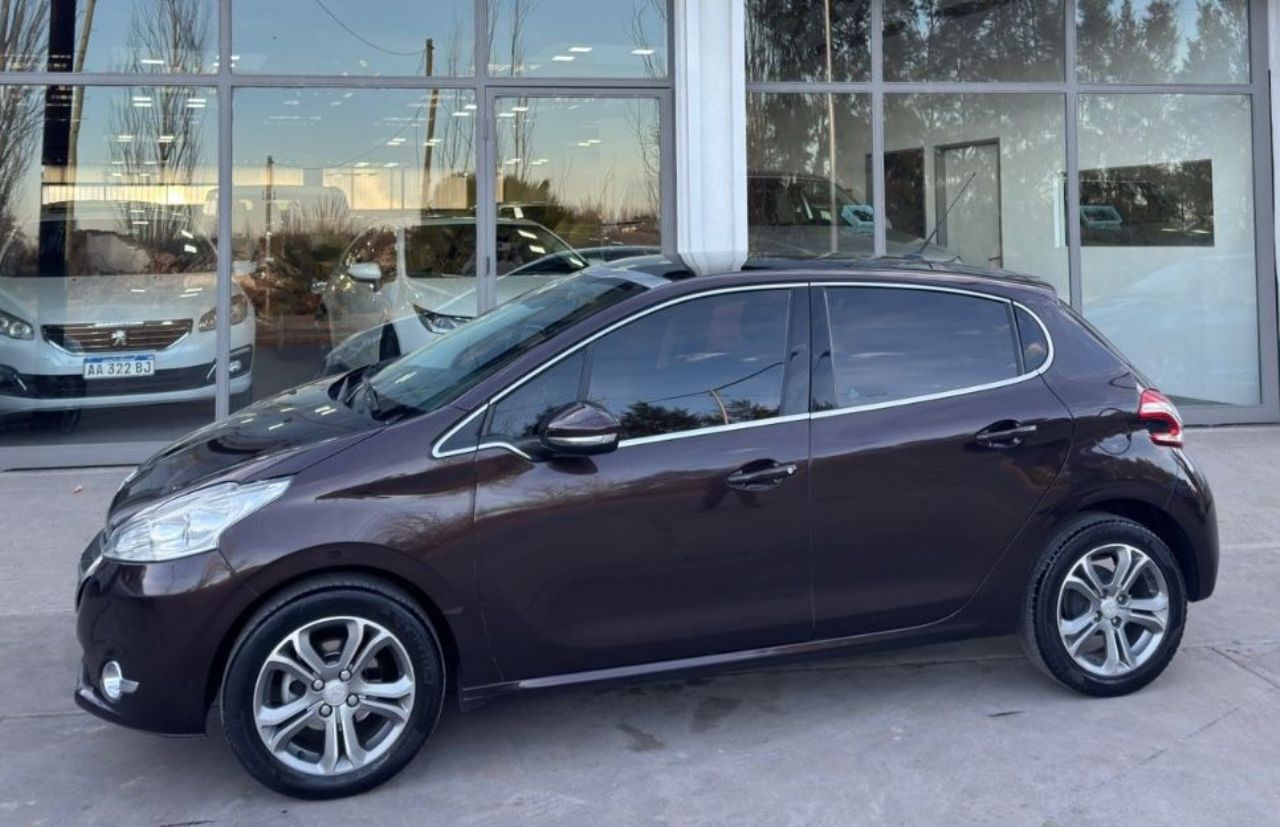 Peugeot 208 Usado en Mendoza, deRuedas