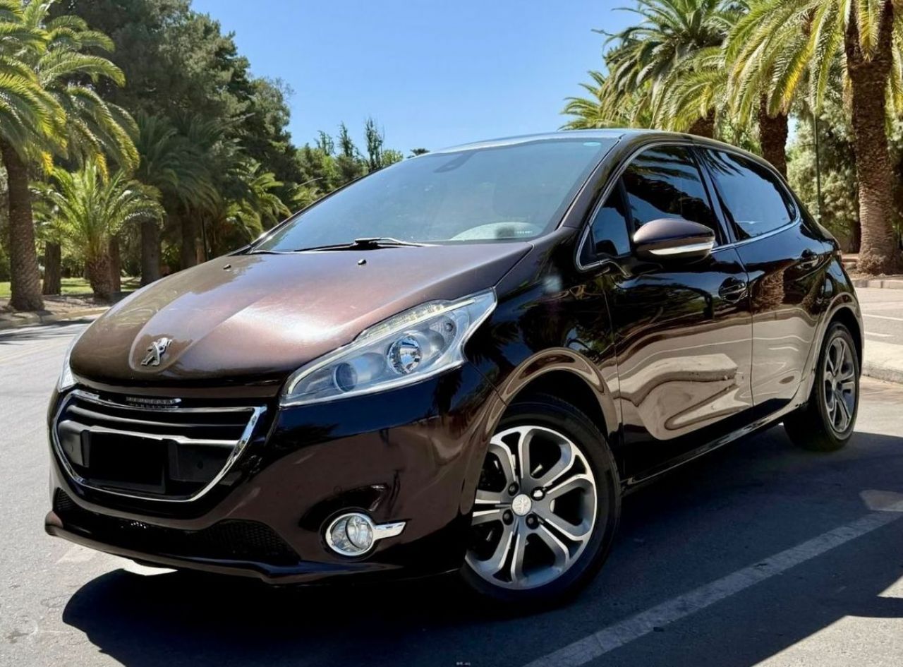 Peugeot 208 Usado Financiado en Mendoza, deRuedas
