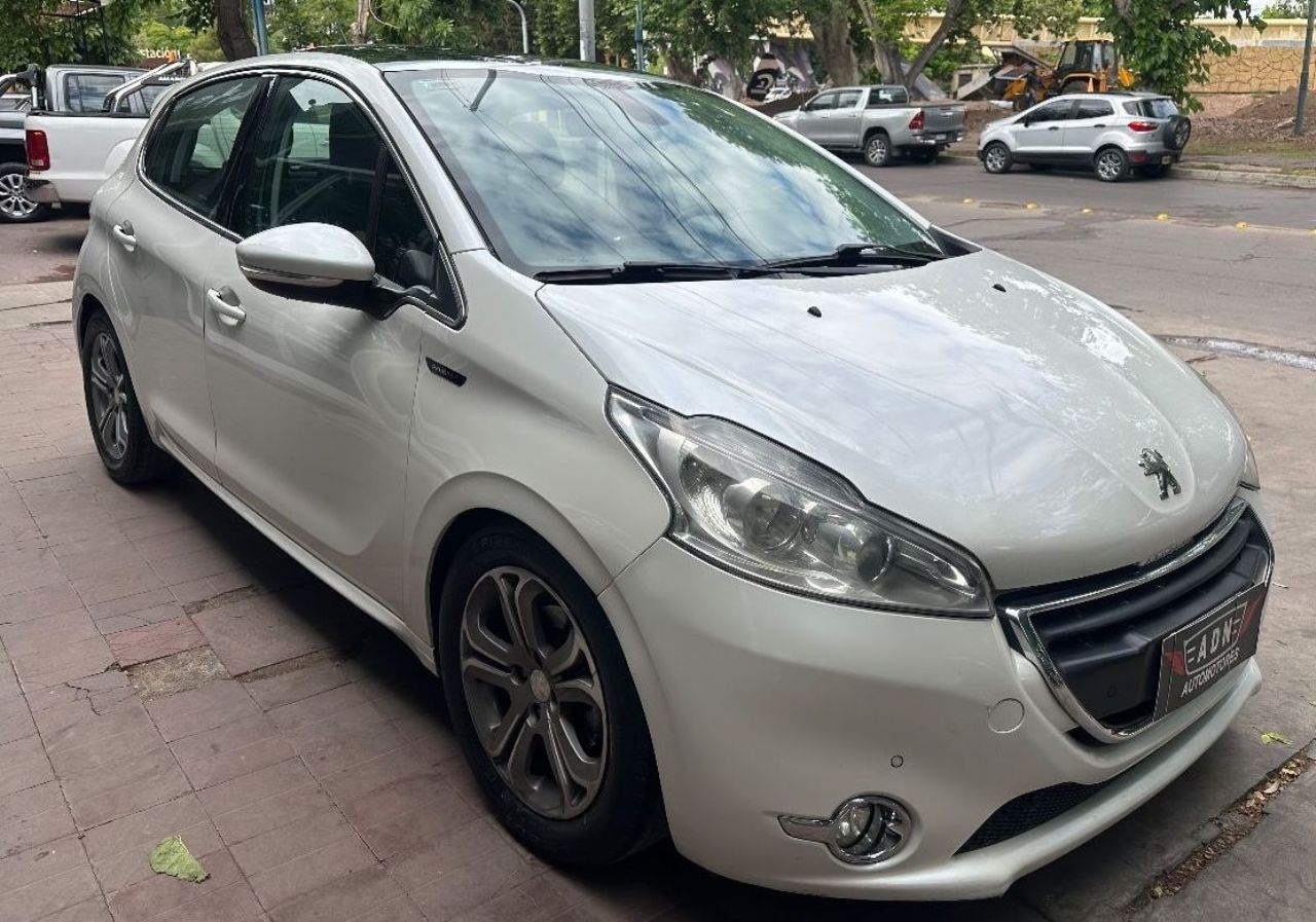 Peugeot 208 Usado en Mendoza, deRuedas