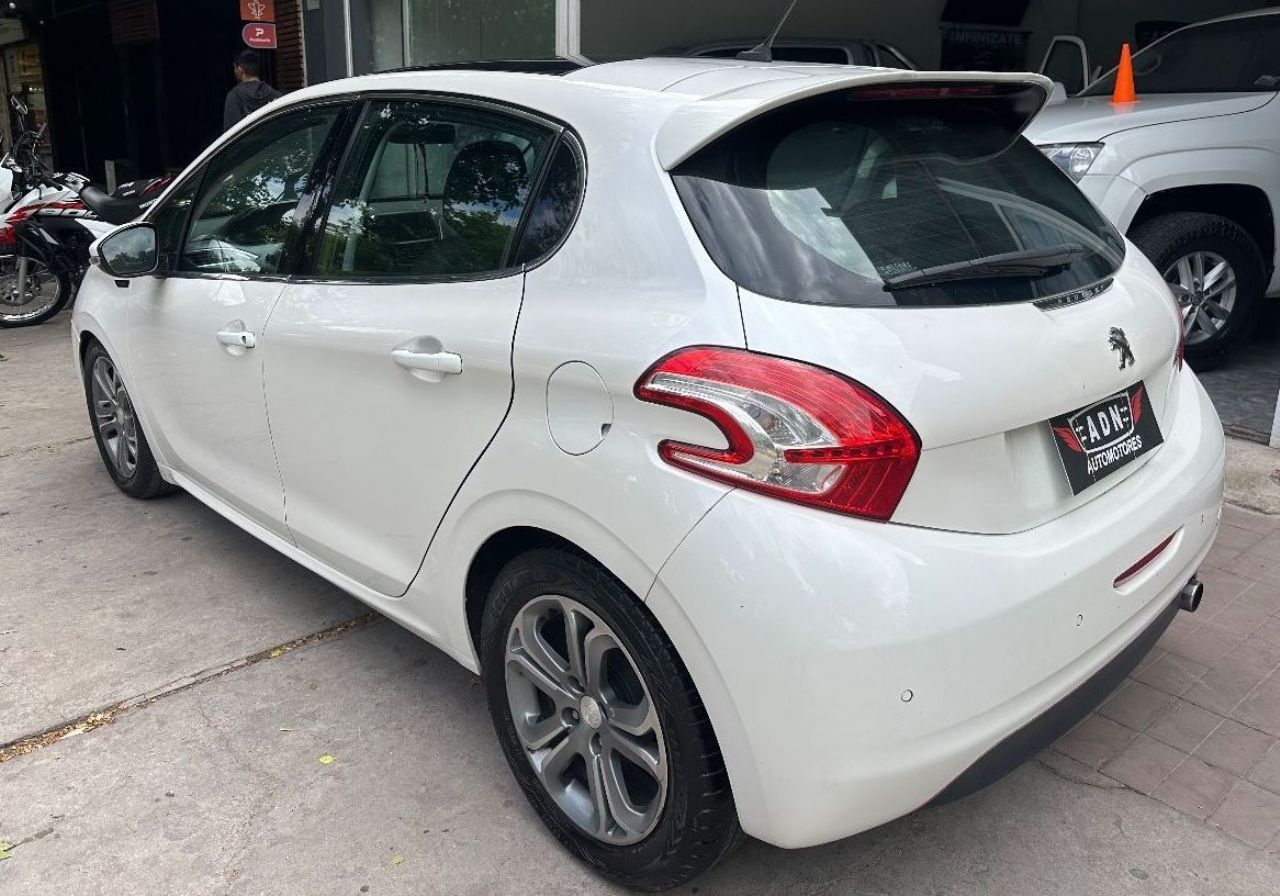 Peugeot 208 Usado en Mendoza, deRuedas