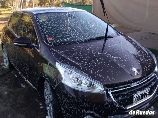 Peugeot 208 Usado en Mendoza, deRuedas