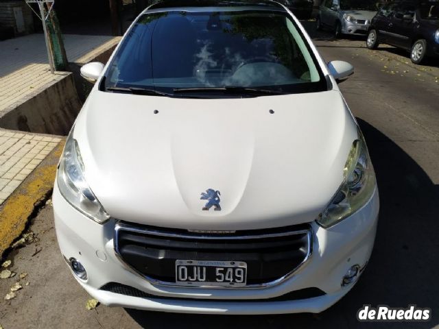 Peugeot 208 Usado en Mendoza, deRuedas