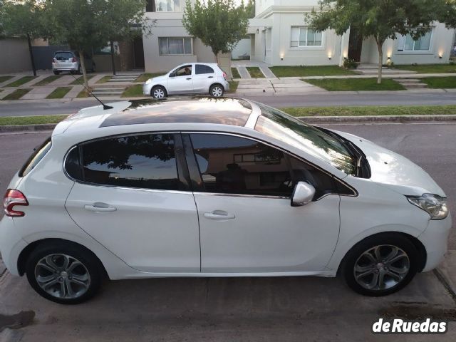 Peugeot 208 Usado en Mendoza, deRuedas
