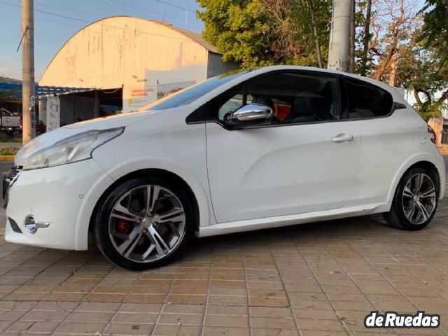 Peugeot 208 Usado en Mendoza, deRuedas