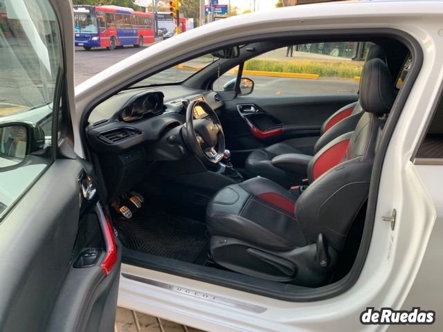 Peugeot 208 Usado en Mendoza, deRuedas