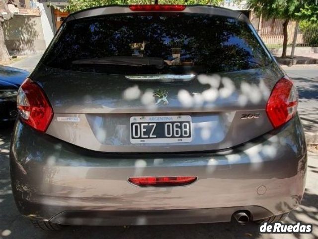 Peugeot 208 Usado en Mendoza, deRuedas