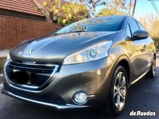 Peugeot 208 Usado en Mendoza, deRuedas