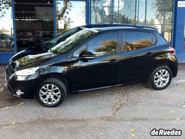 Peugeot 208 Usado en Mendoza, deRuedas