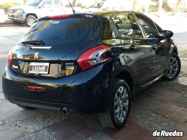 Peugeot 208 Usado en Mendoza, deRuedas