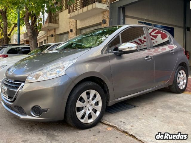 Peugeot 208 Usado en Mendoza, deRuedas