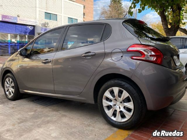 Peugeot 208 Usado en Mendoza, deRuedas