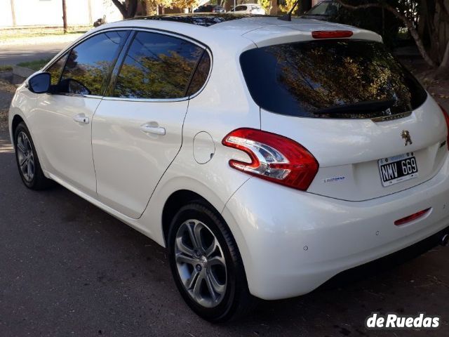 Peugeot 208 Usado en Mendoza, deRuedas