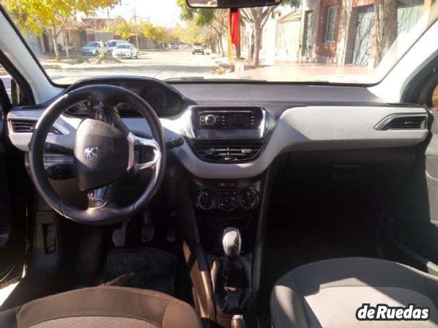 Peugeot 208 Usado en Mendoza, deRuedas