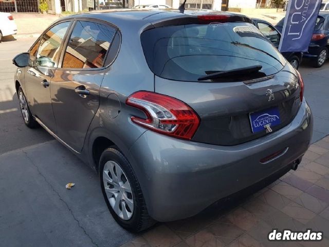 Peugeot 208 Usado en Mendoza, deRuedas