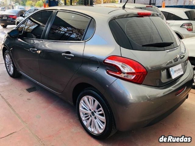 Peugeot 208 Usado en Mendoza, deRuedas