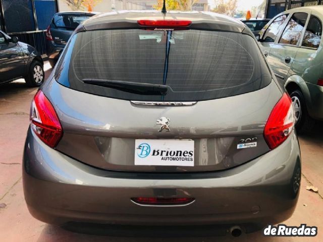 Peugeot 208 Usado en Mendoza, deRuedas