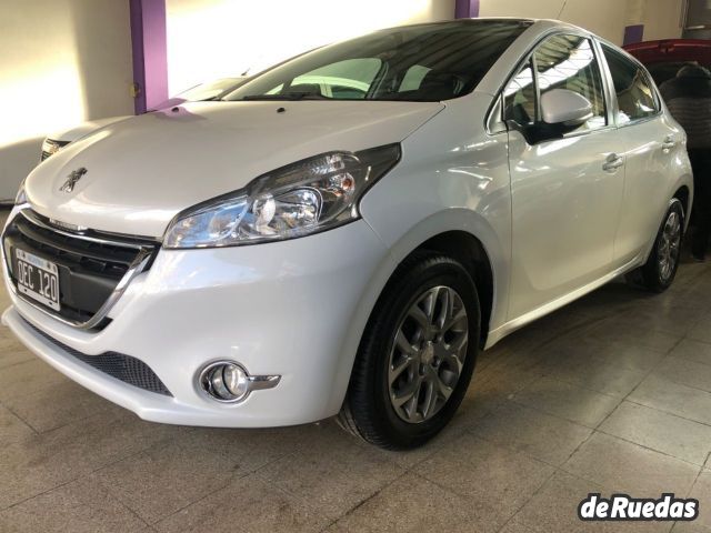 Peugeot 208 Usado en Mendoza, deRuedas