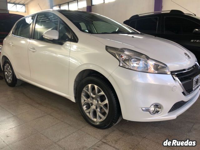Peugeot 208 Usado en Mendoza, deRuedas