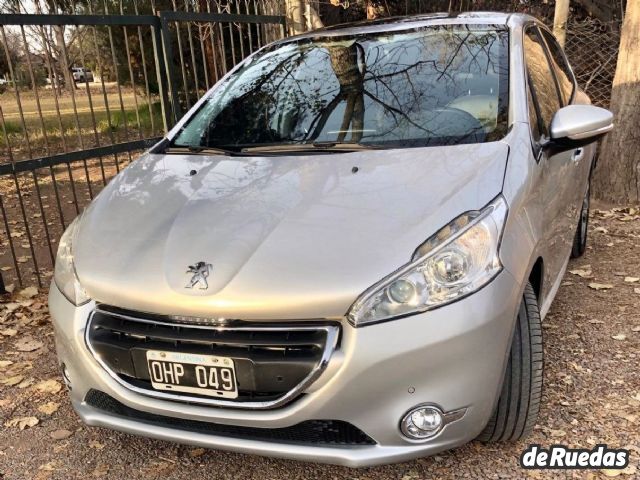 Peugeot 208 Usado en Mendoza, deRuedas