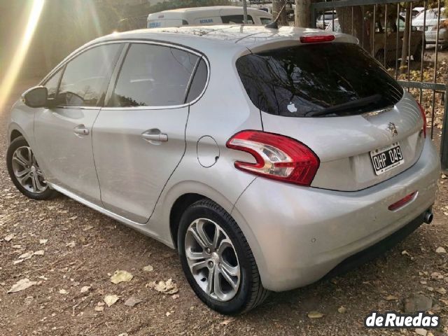 Peugeot 208 Usado en Mendoza, deRuedas