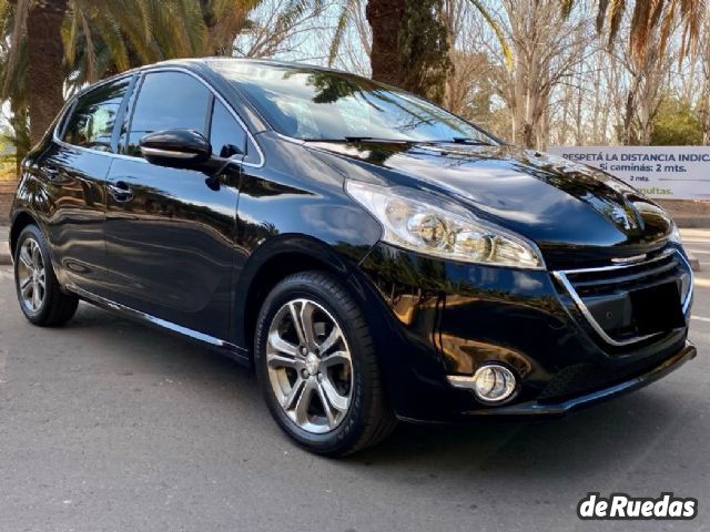 Peugeot 208 Usado en Mendoza, deRuedas