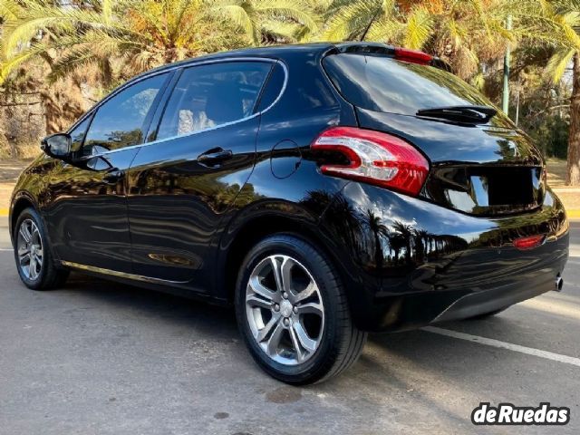 Peugeot 208 Usado en Mendoza, deRuedas