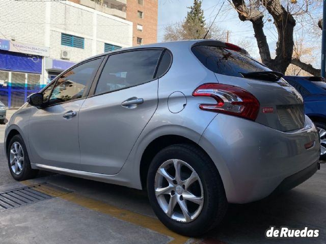 Peugeot 208 Usado en Mendoza, deRuedas