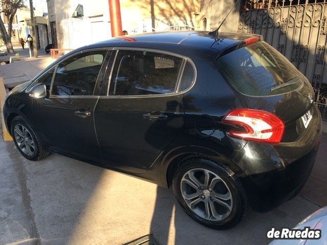 Peugeot 208 Usado en Mendoza, deRuedas