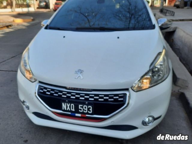 Peugeot 208 Usado en Mendoza, deRuedas