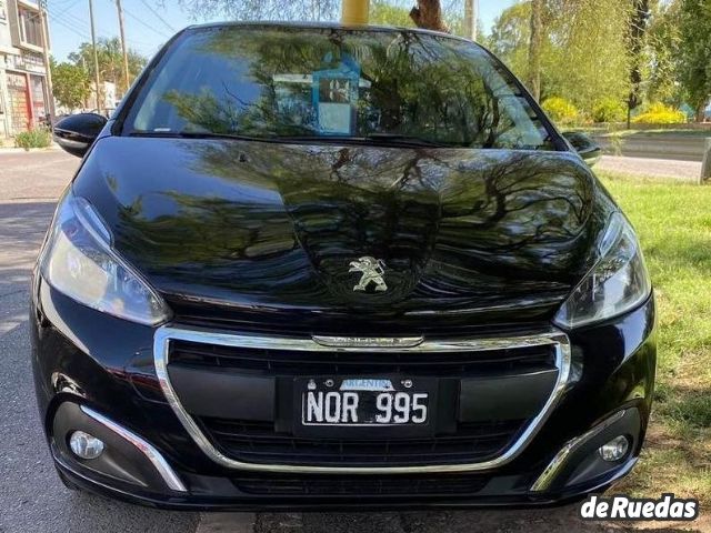Peugeot 208 Usado en San Juan, deRuedas