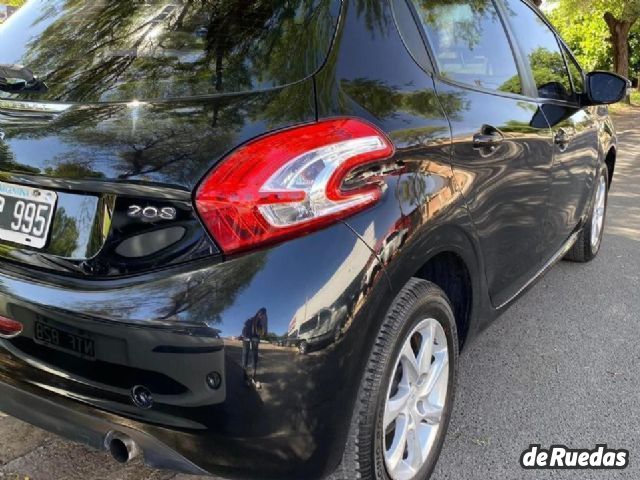 Peugeot 208 Usado en San Juan, deRuedas