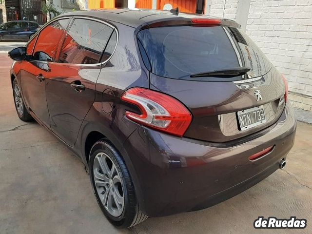 Peugeot 208 Usado en Mendoza, deRuedas