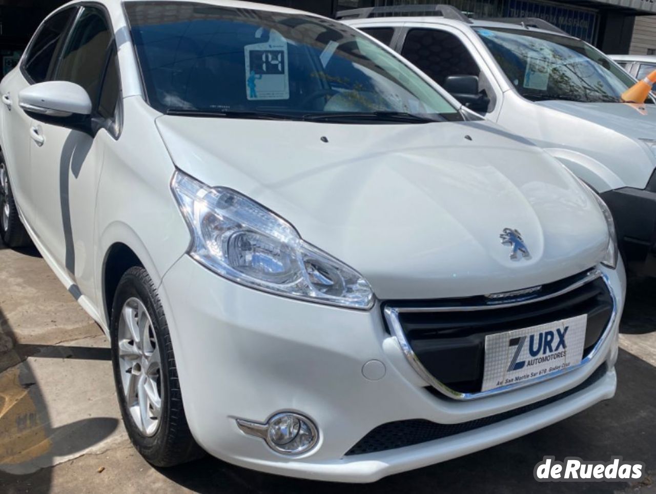 Peugeot 208 Usado en Mendoza, deRuedas