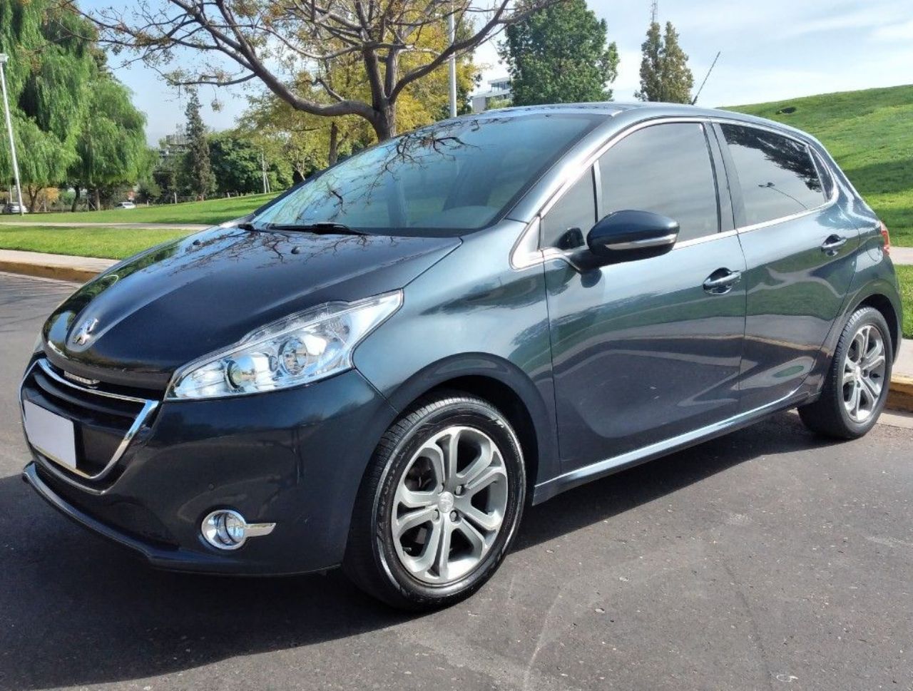 Peugeot 208 Usado en Mendoza, deRuedas