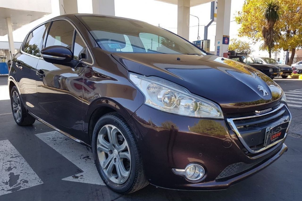 Peugeot 208 Usado en Mendoza, deRuedas