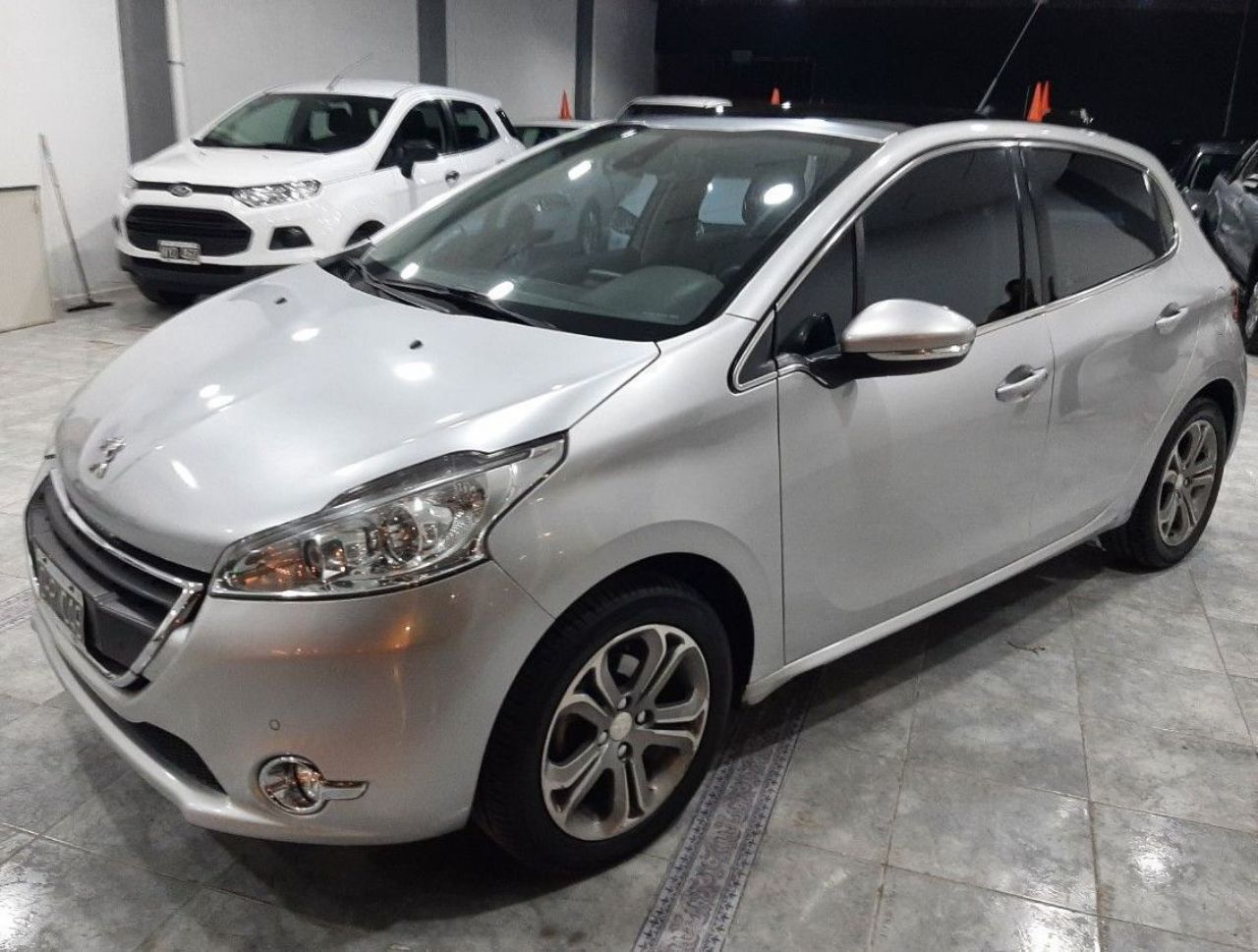 Peugeot 208 Usado en Mendoza, deRuedas