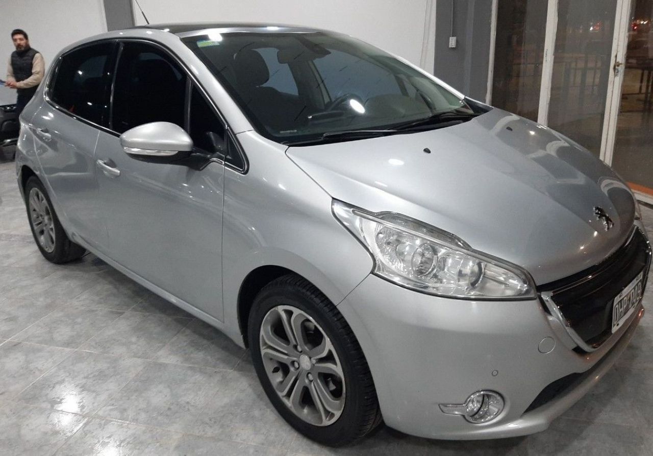 Peugeot 208 Usado en Mendoza, deRuedas