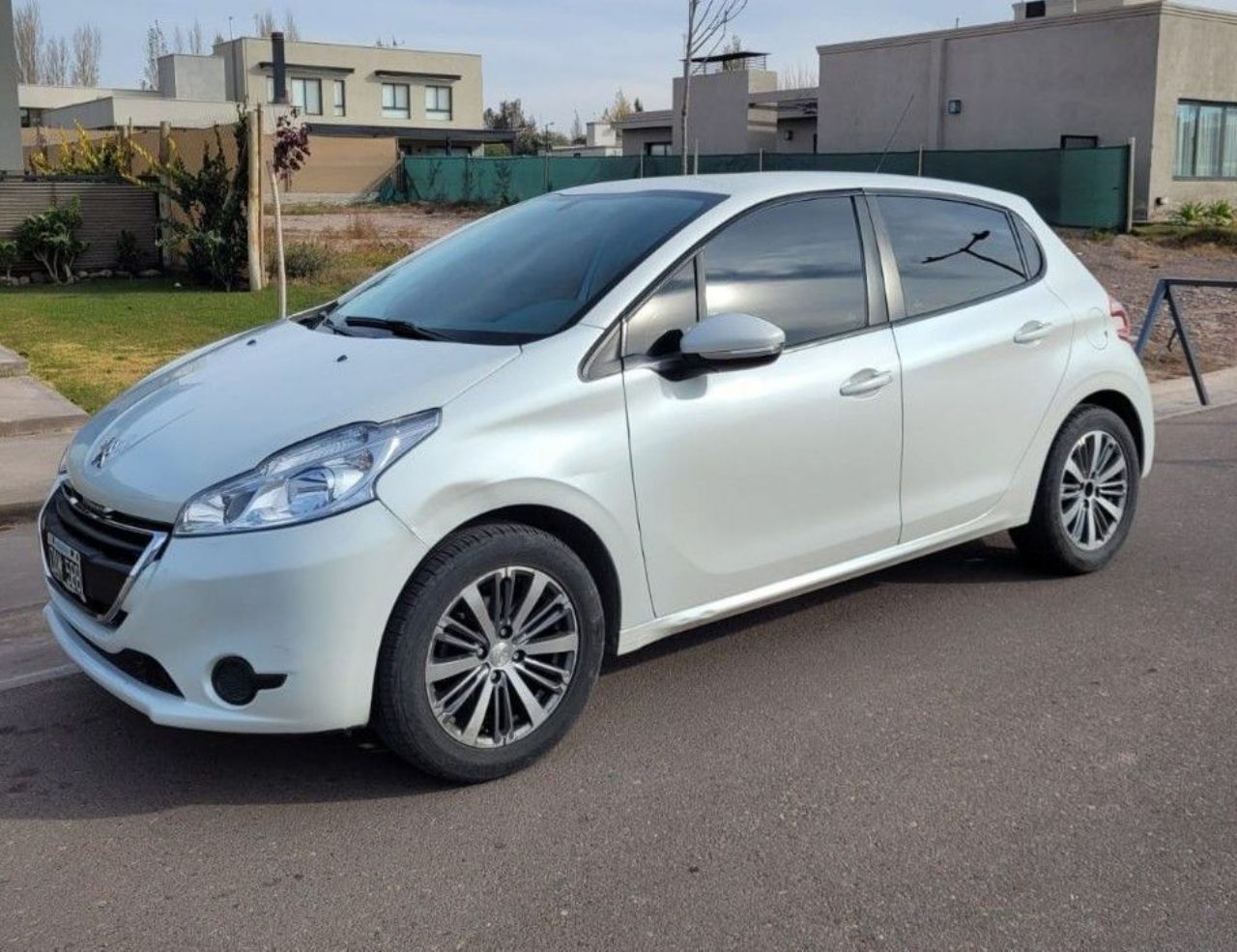 Peugeot 208 Usado en Mendoza, deRuedas