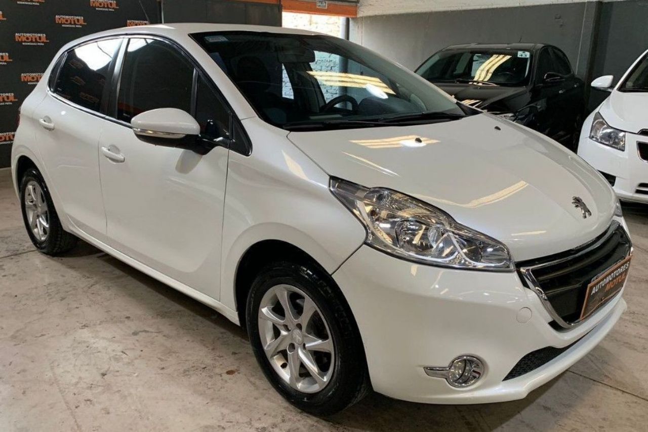 Peugeot 208 Usado en Mendoza, deRuedas