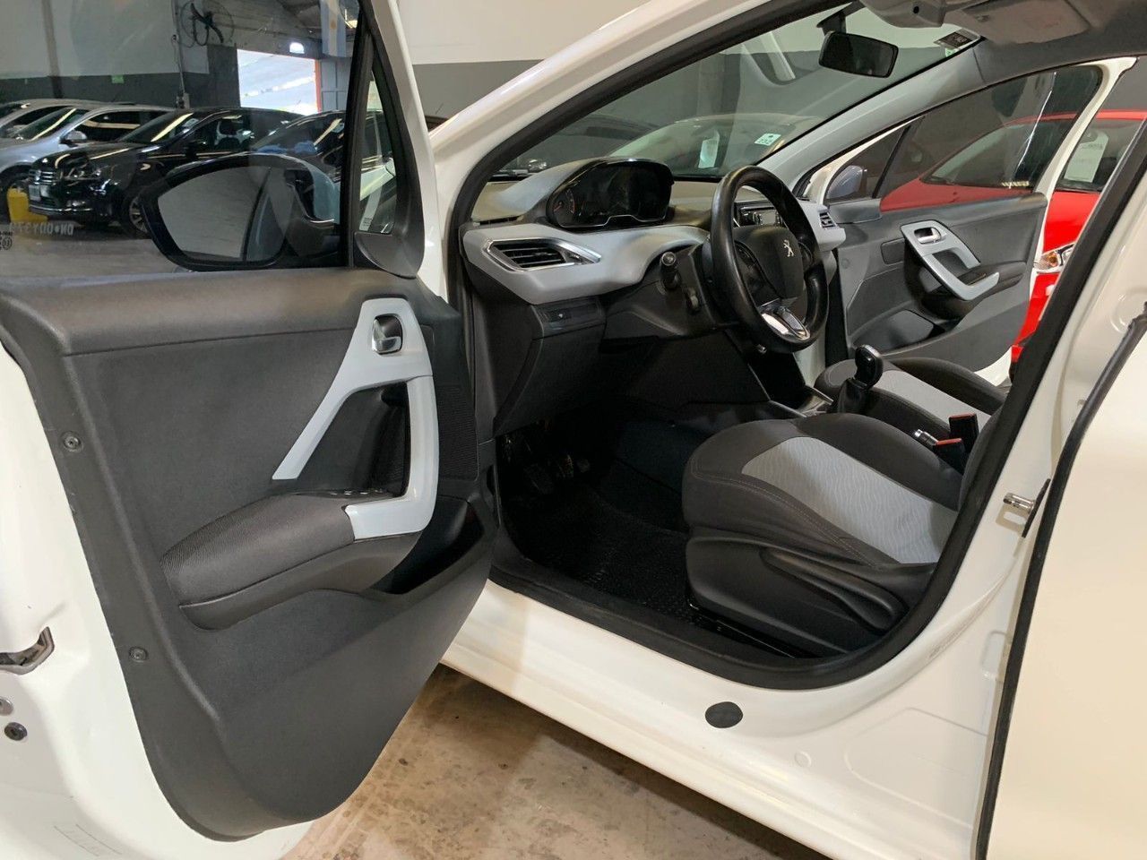 Peugeot 208 Usado en Mendoza, deRuedas