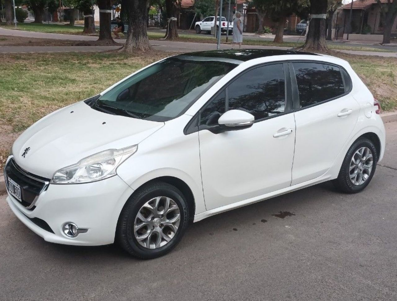 Peugeot 208 Usado en Mendoza, deRuedas