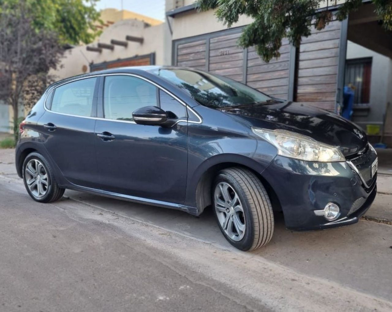 Peugeot 208 Usado en Mendoza, deRuedas