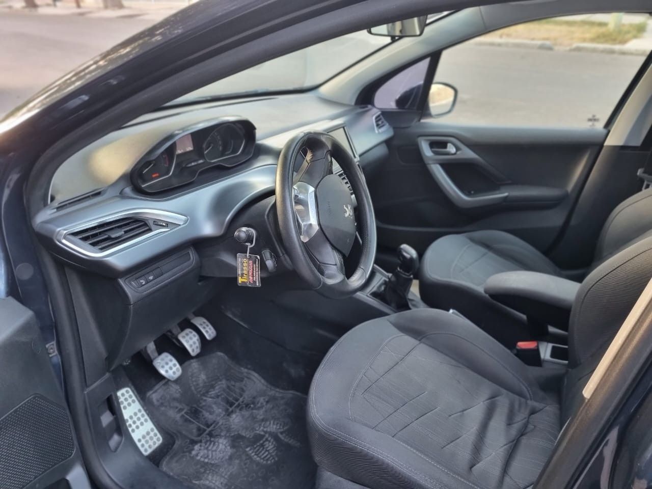 Peugeot 208 Usado en Mendoza, deRuedas
