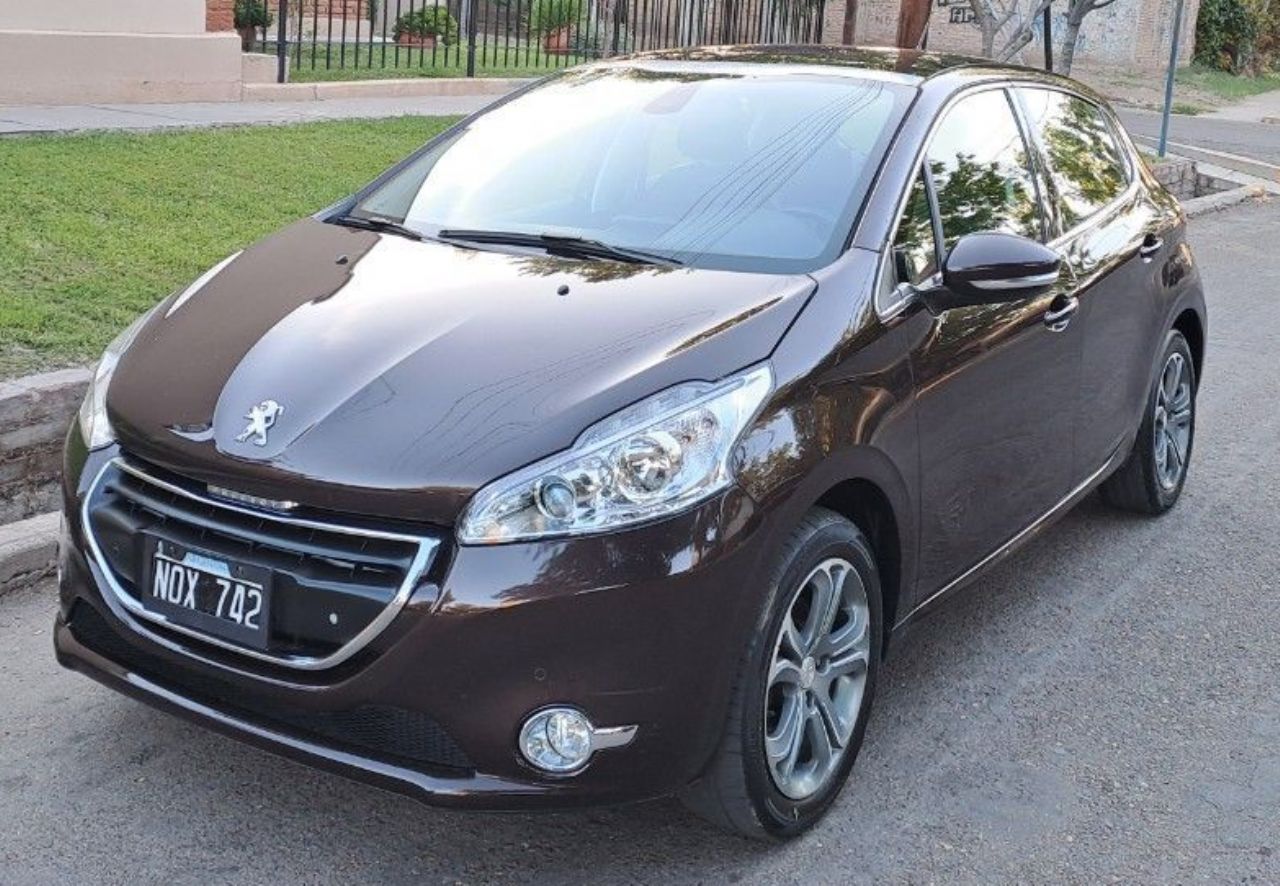 Peugeot 208 Usado en Mendoza, deRuedas