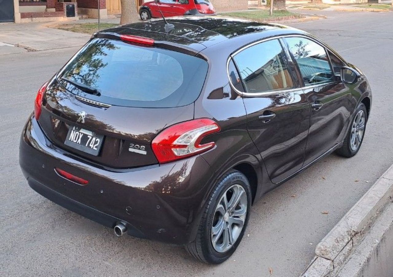 Peugeot 208 Usado en Mendoza, deRuedas