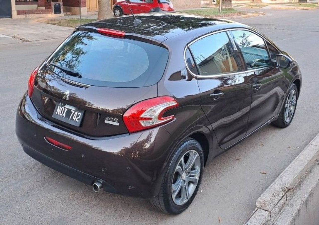 Peugeot 208 Usado en Mendoza, deRuedas