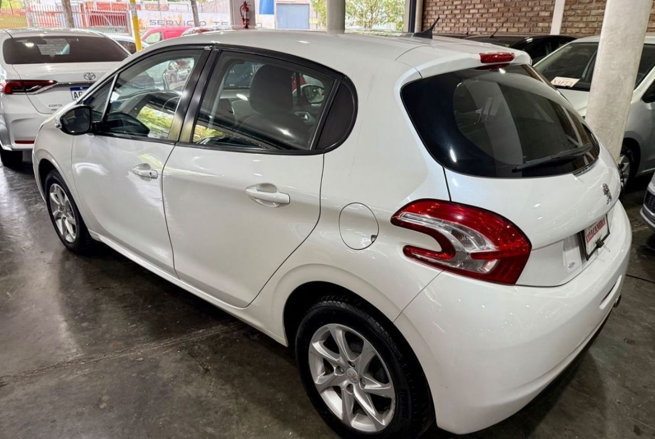Peugeot 208 Usado en Mendoza, deRuedas