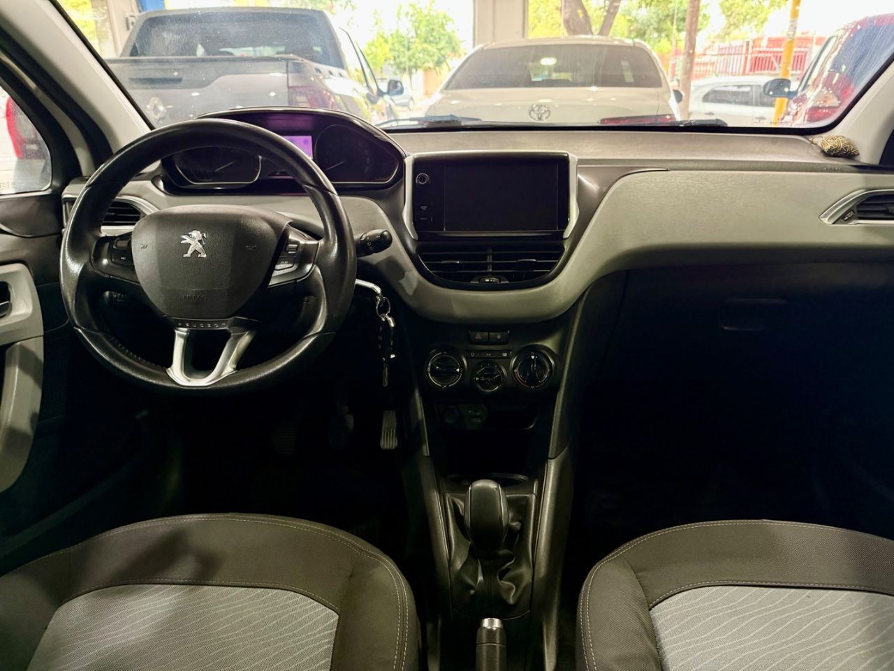 Peugeot 208 Usado en Mendoza, deRuedas