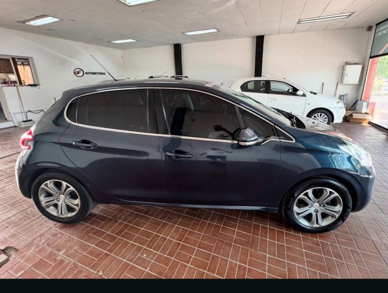 Peugeot 208 Usado en Mendoza, deRuedas
